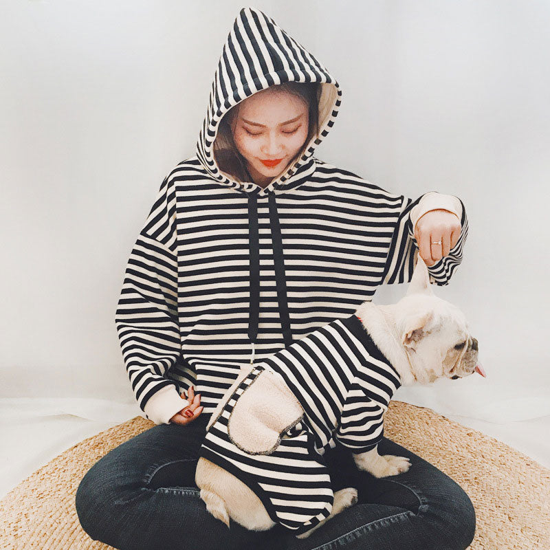 Suéter Listrado Acolchoado de Quatro Patas para Pets e Donos – Estilo Combinado para Você e Seu Amigo!